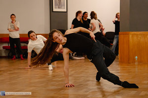Charytatywne warsztaty taneczne — Dni Kultury 2022 - 6 zdjęcie w galerii.