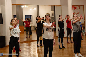 Charytatywne warsztaty taneczne — Dni Kultury 2022 - 15 zdjęcie w galerii.