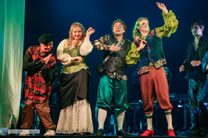 Teatr PW - Wieczór Trzech Króli - 141 zdjęcie w galerii.