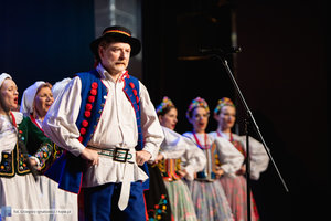 Zdjęcia z jubileuszu 70-lecia Zespołu Pieśni i Tańca Politechniki Warszawskiej - 397 zdjęcie w galerii.